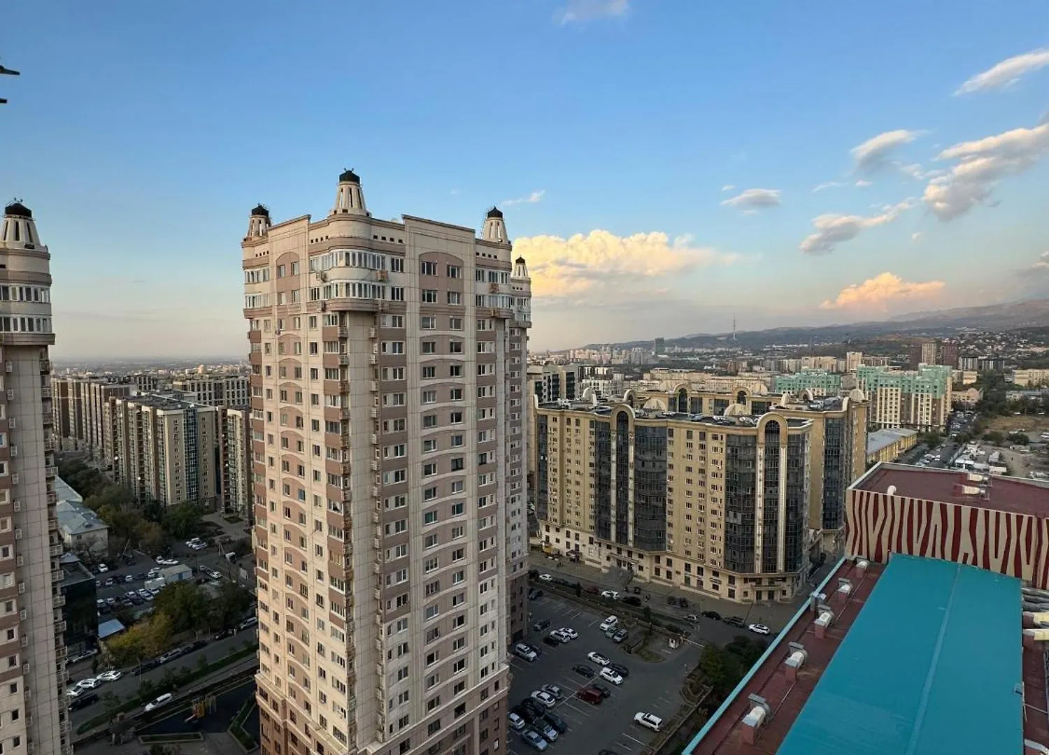 Mega Tower 99 Apartment Almaty